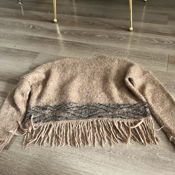 360 Alpaca Sweater - Picture 5 of 5